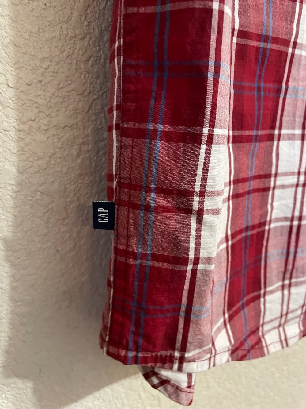 Men’s GAP Red and White Plaid Shirt - Picture 9 of 9